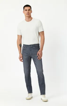 STEVE ATHLETIC FIT JEANS IN LIGHT GREY